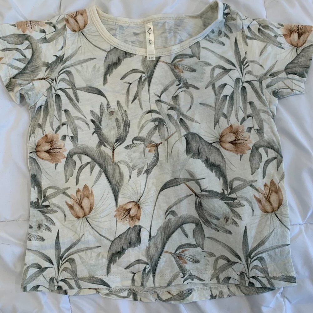 🌿 Rylee + Cru Floral 3-Piece Tropical Mama & Me Bundle | Dress & Tees - Picture 11 of 13